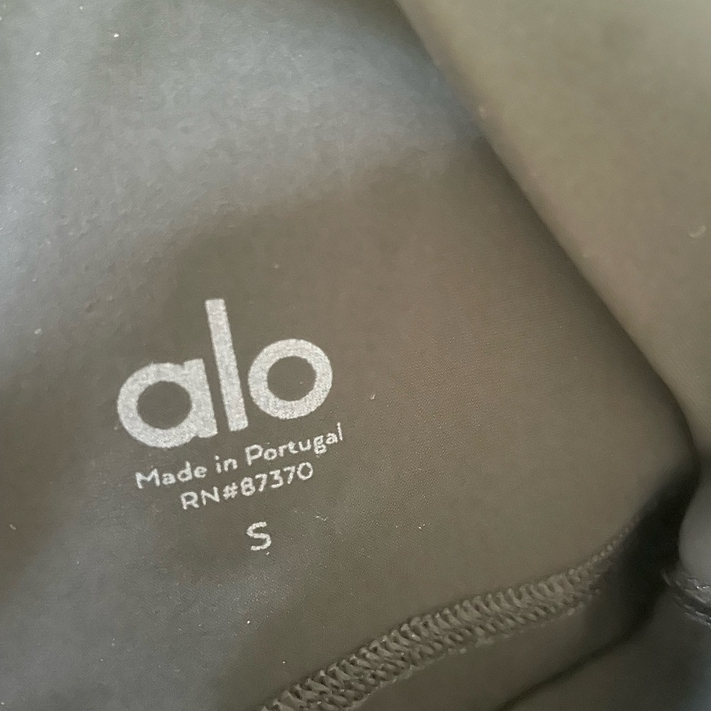 Alo Black Leggings